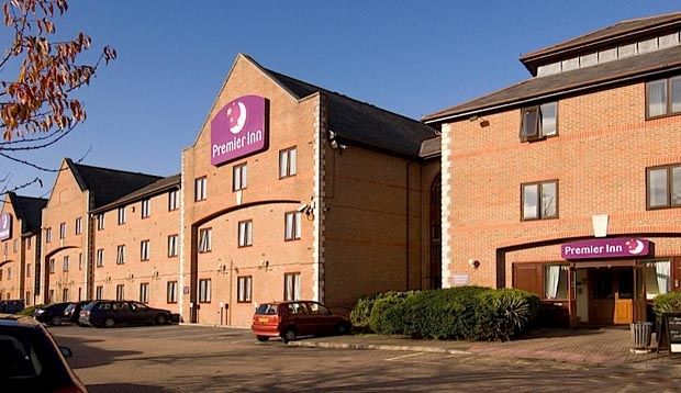 Premier Inn Guildford North - A3 Buitenkant foto